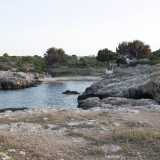 E infine, dirigendoci ancora verso sud, scopriamo l�ultimo gioiello di questo litorale: � Cala Verde...